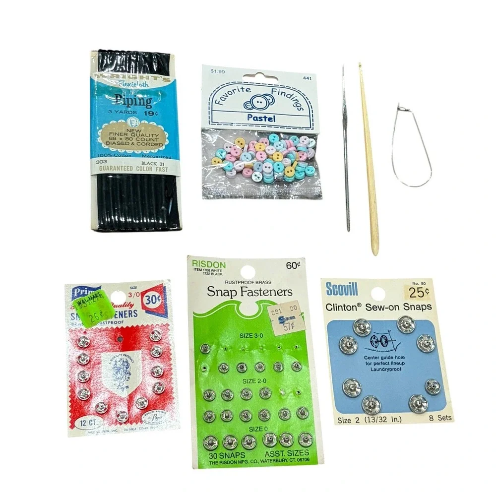 Vintage Sewing Notions Lot Scovill Risdon Snaps Wrights Piping Crochet Hooks